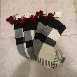 5 plaid Hearth &Hand stockings